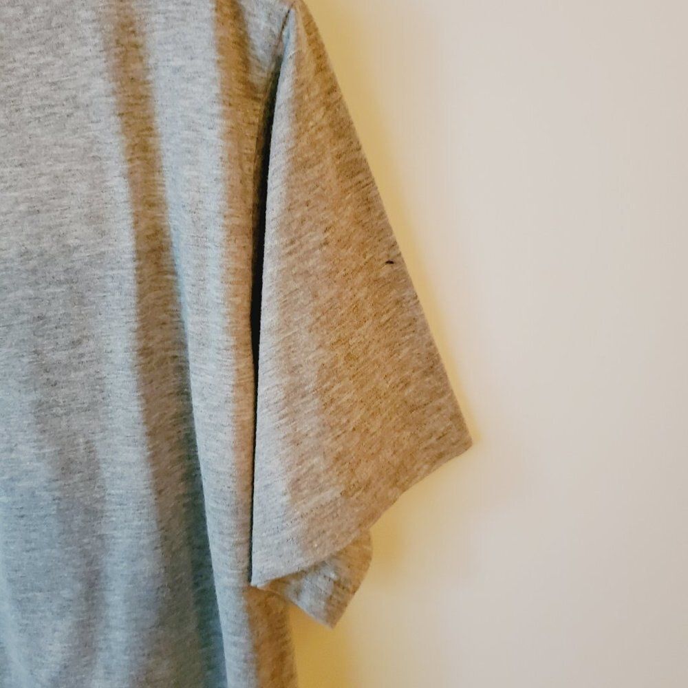 USA Gray Crop Tee Crew Neck With American Flag On The Sleeve - L - Picture 5 of 8